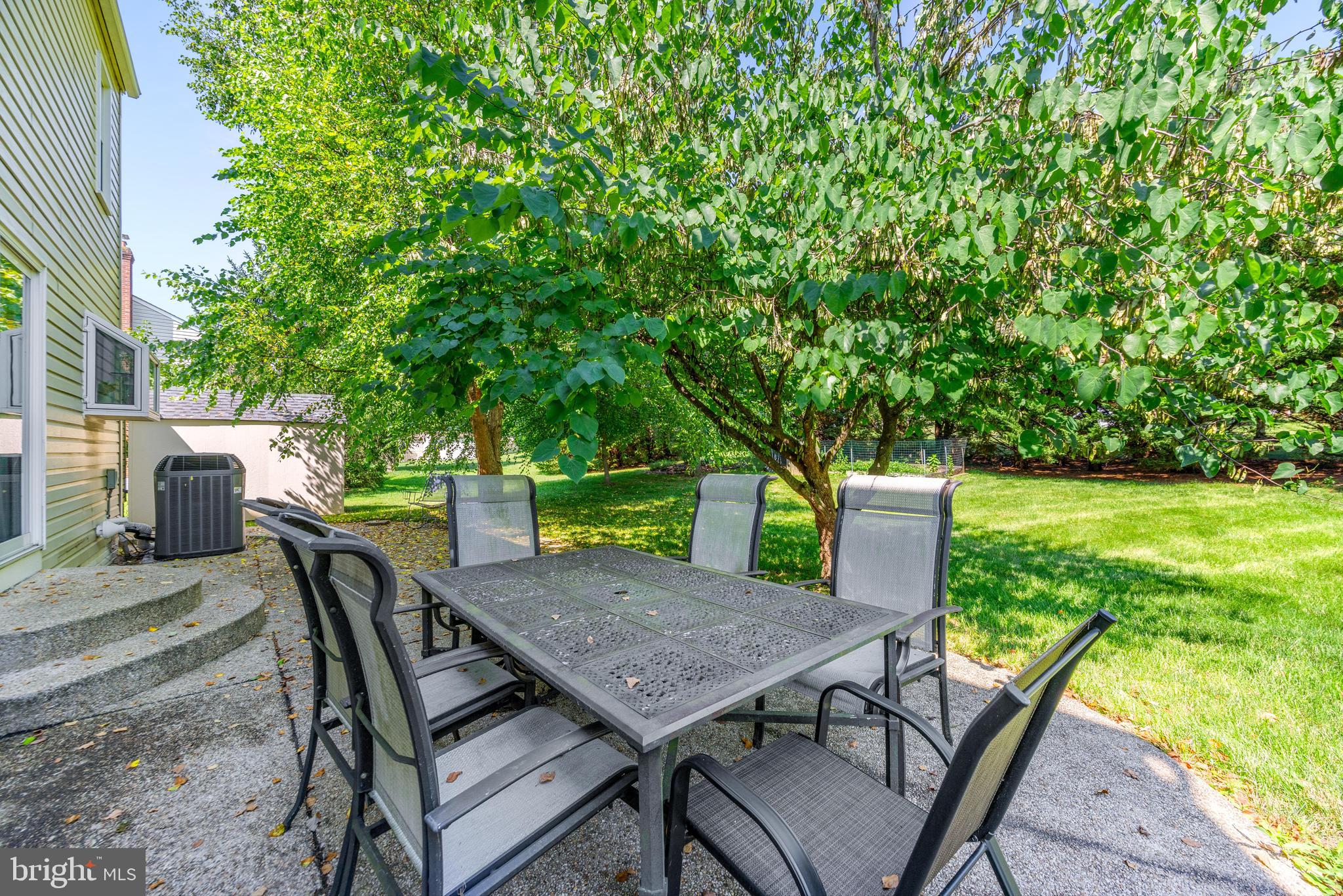 MONTGOMERY MEADOWS - Residential