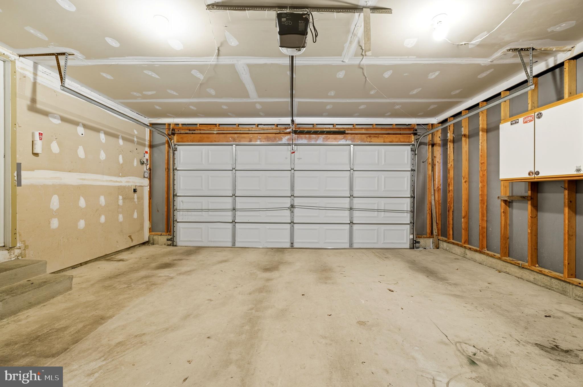 MONTGOMERY MEADOWS - Residential