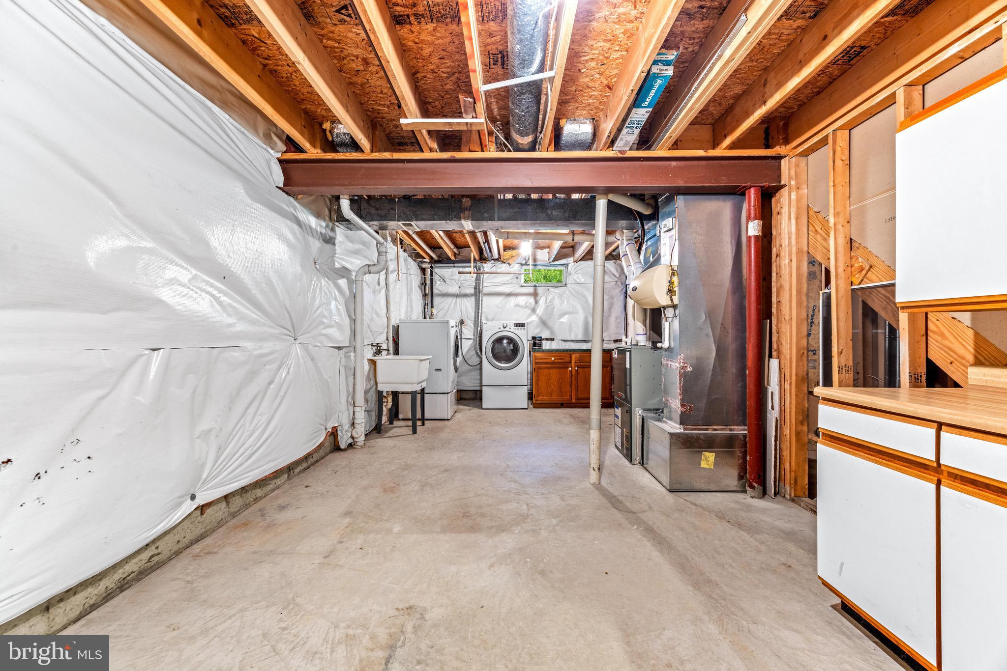 MONTGOMERY MEADOWS - Residential