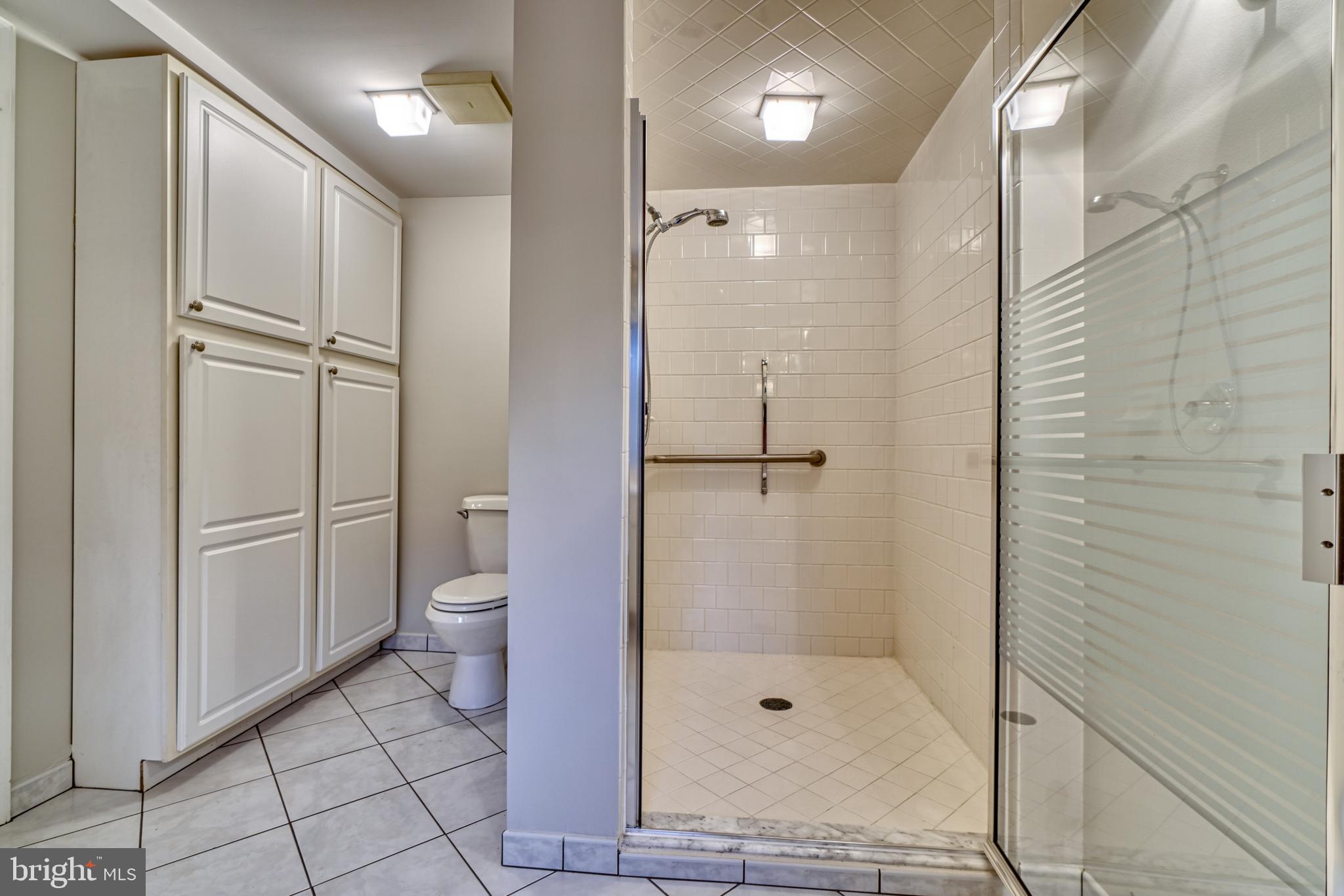 BELMONT FOREST - Residential