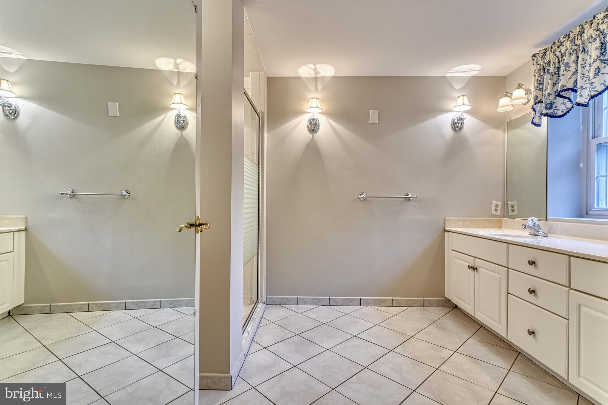 BELMONT FOREST - Residential