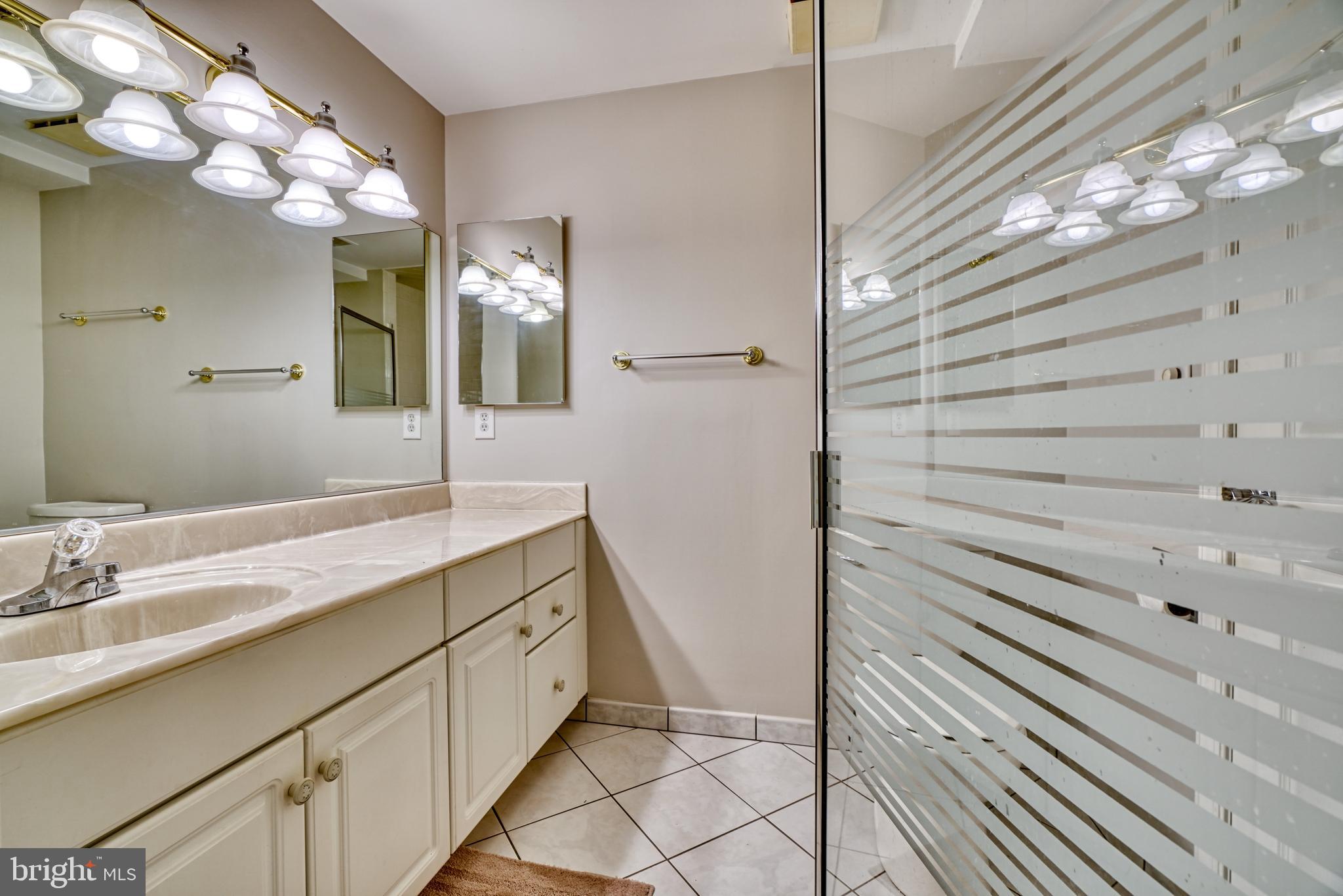 BELMONT FOREST - Residential