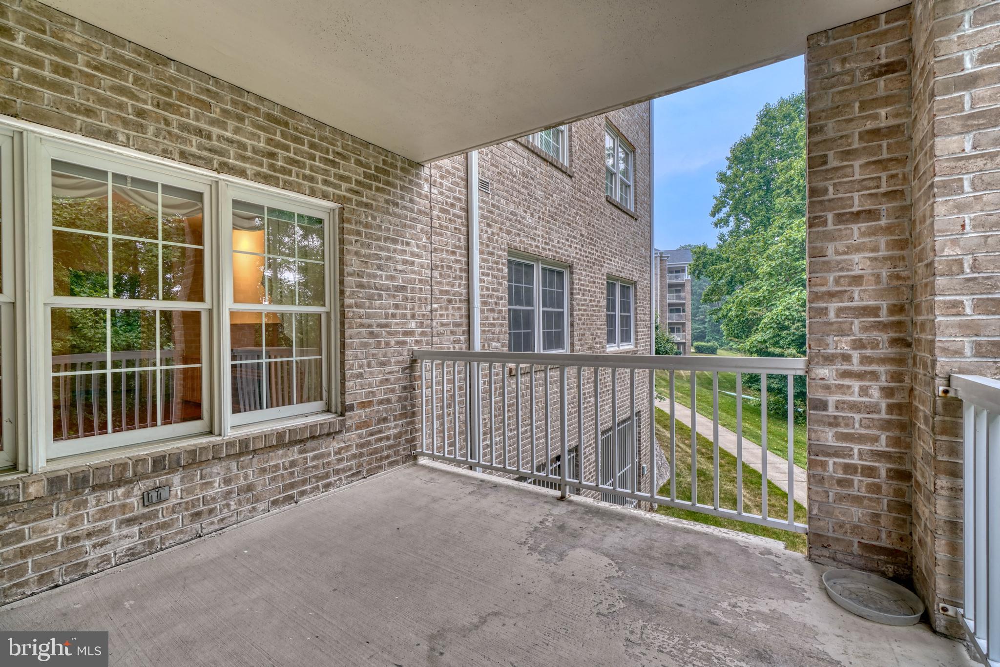 BELMONT FOREST - Residential