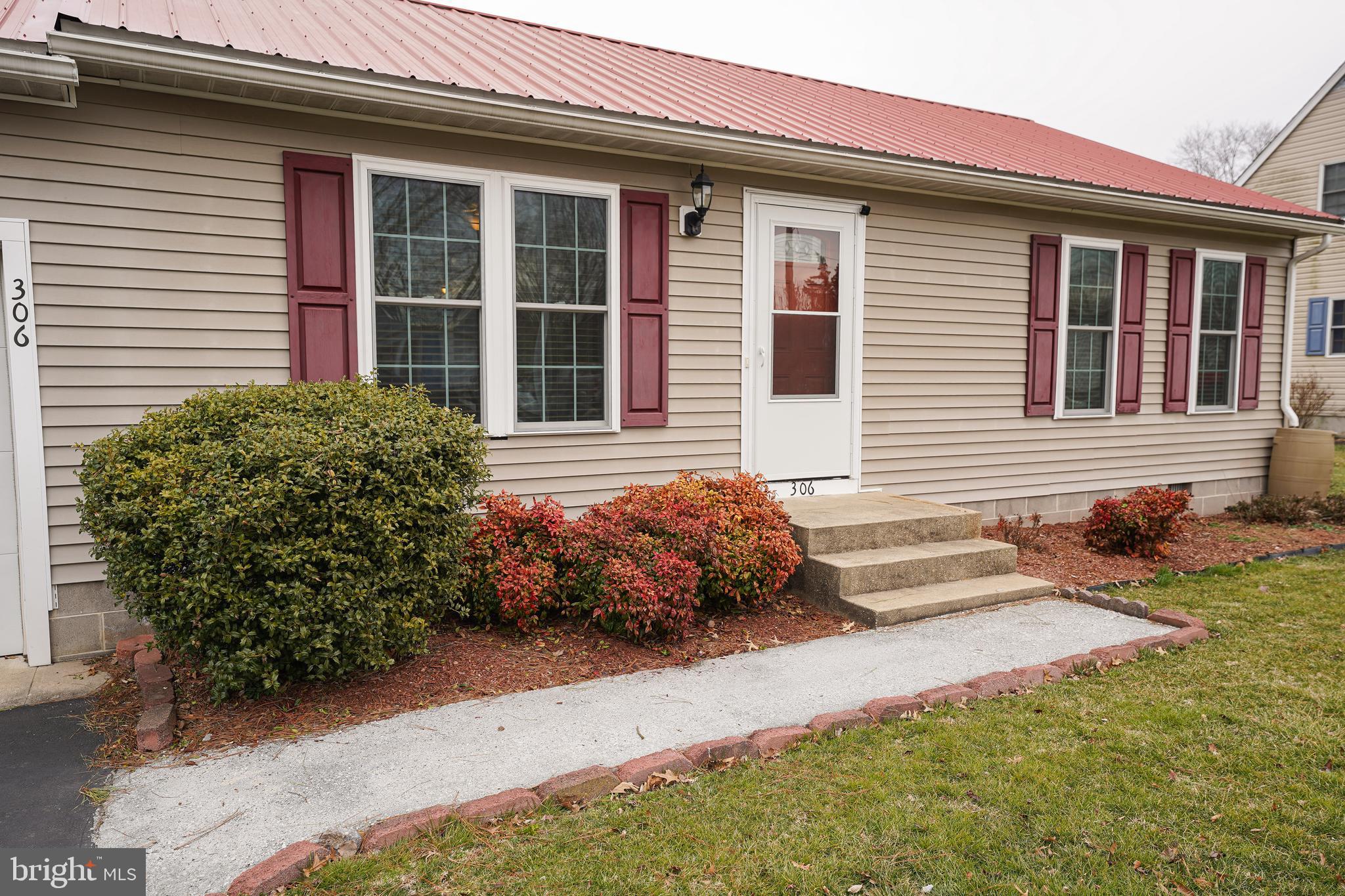 306 N MARGARET STREET