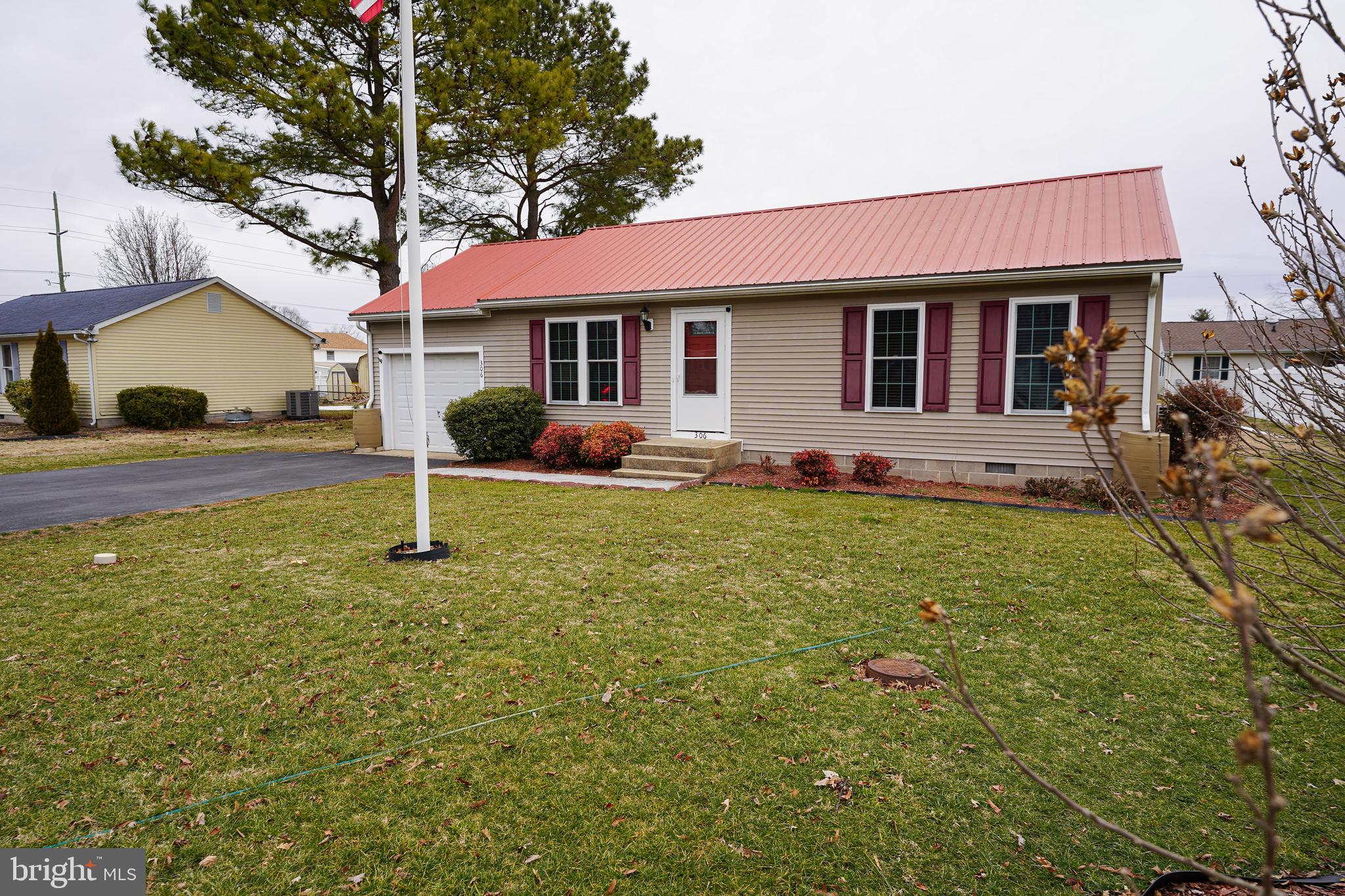 306 N MARGARET STREET