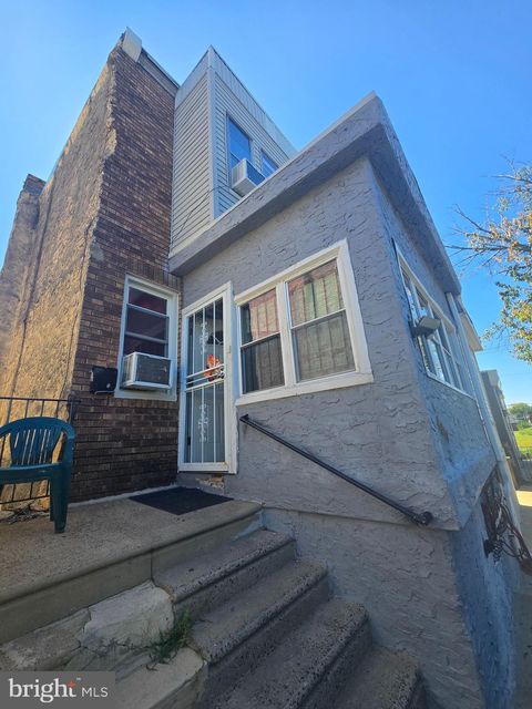 Townhouse For Sale - 4811 N 7th Street<br/> PHILADELPHIA, PA 19120