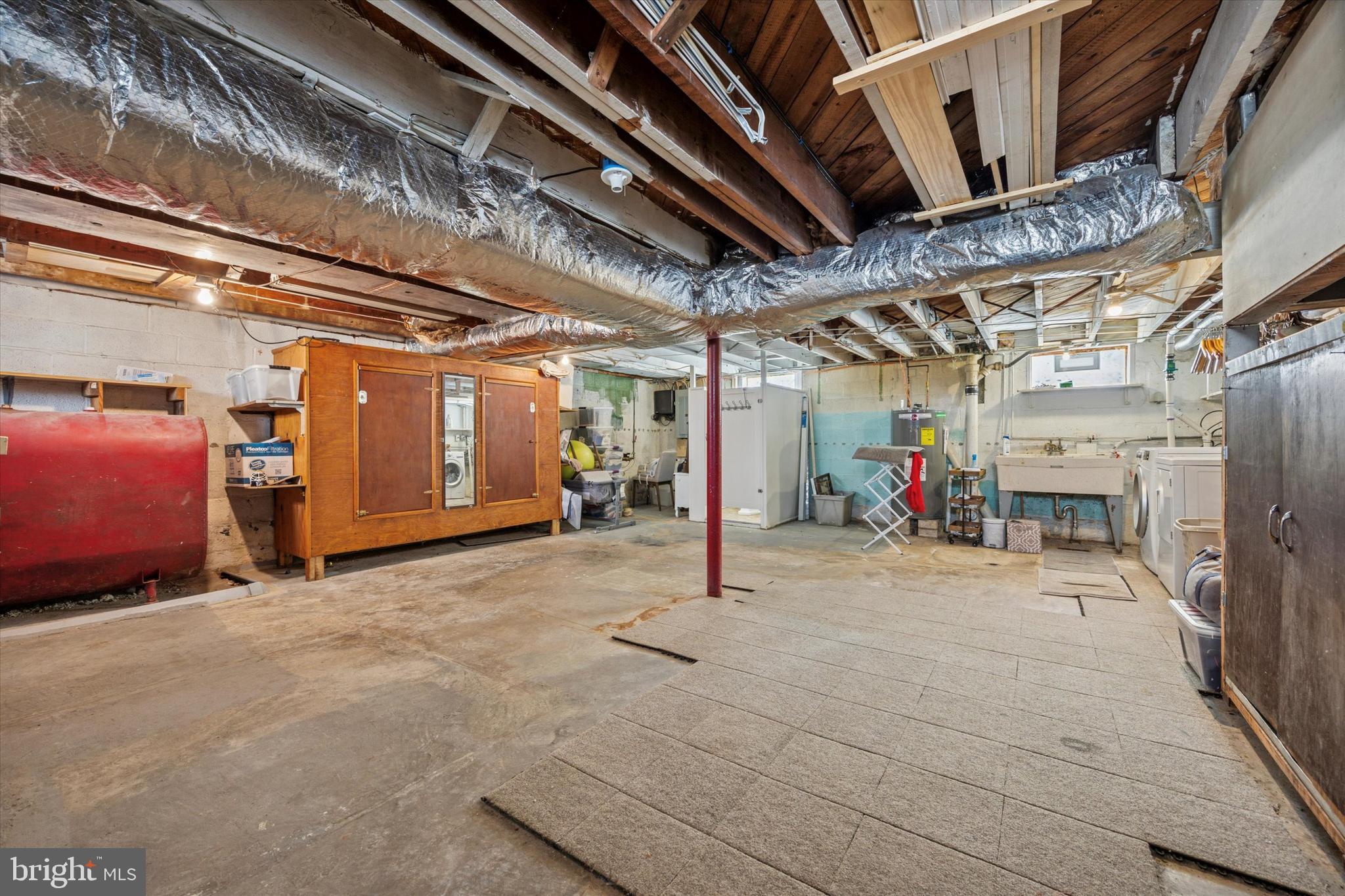 LEEDOM ESTS - Residential