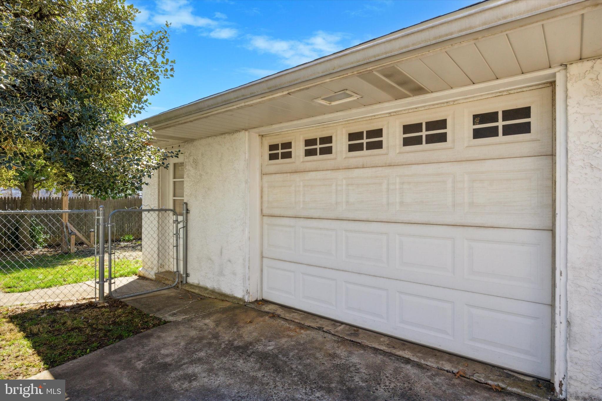 LEEDOM ESTS - Residential