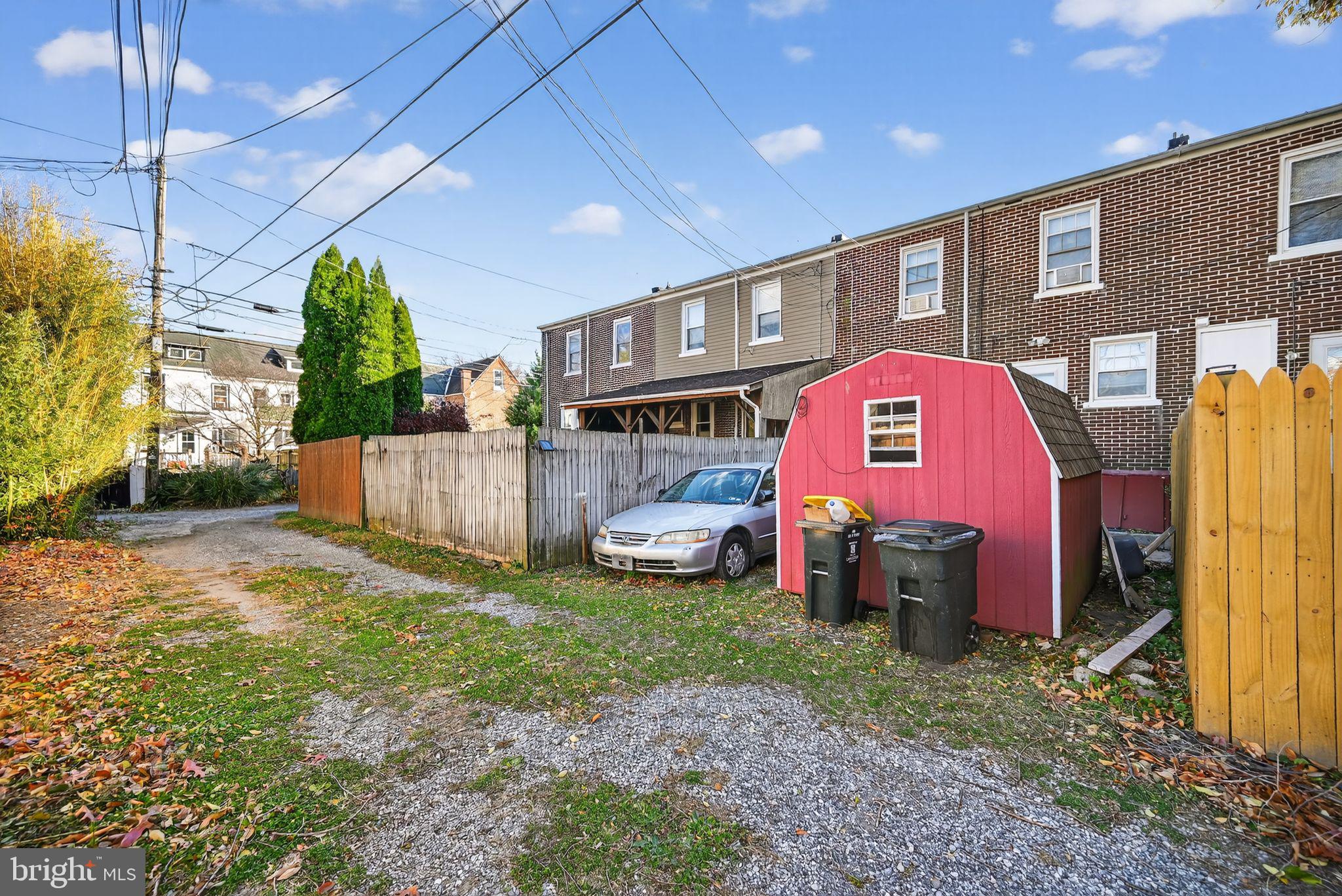 LANCASTER - Residential