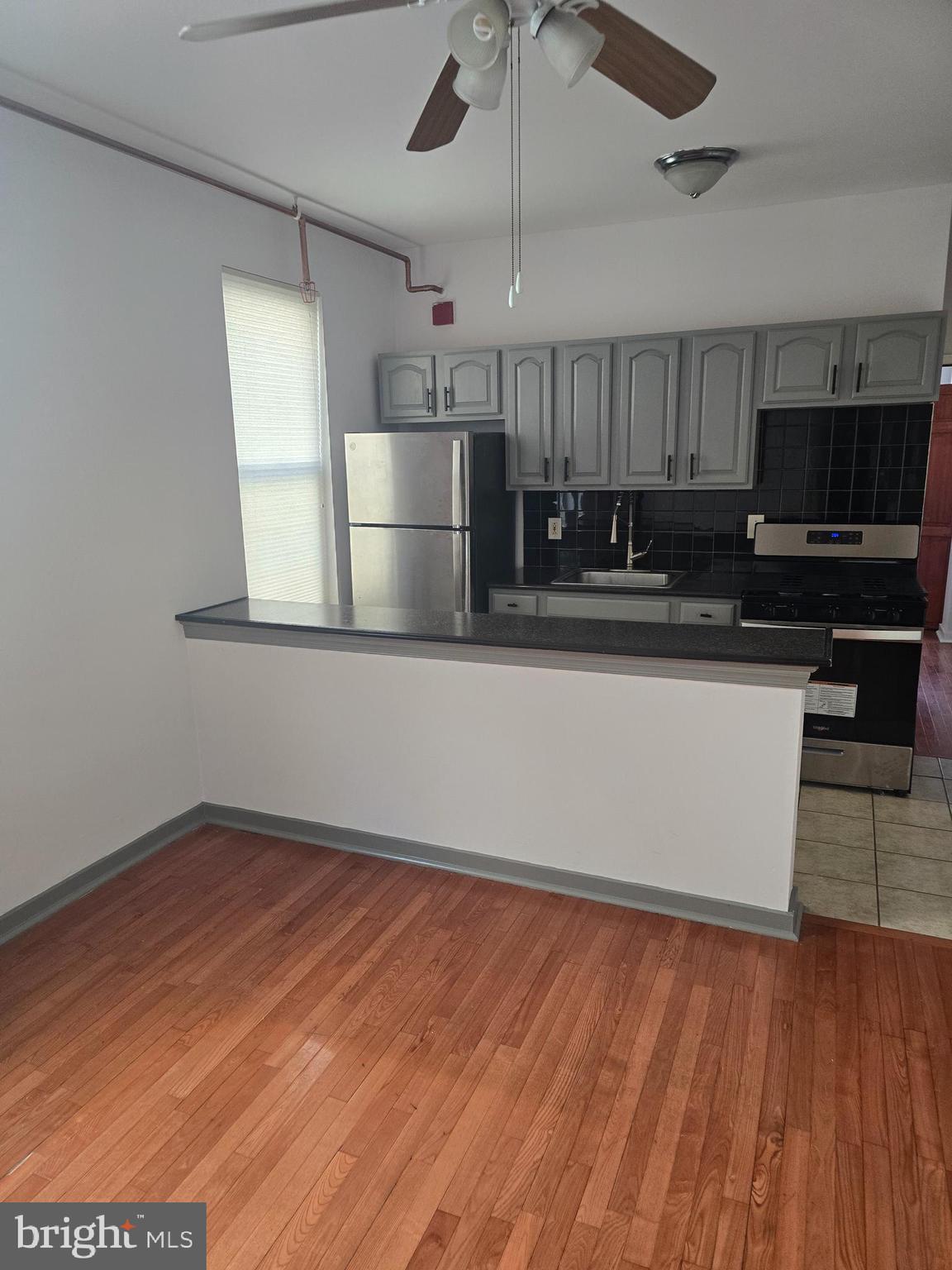 1523 CHRISTIAN STREET 2R