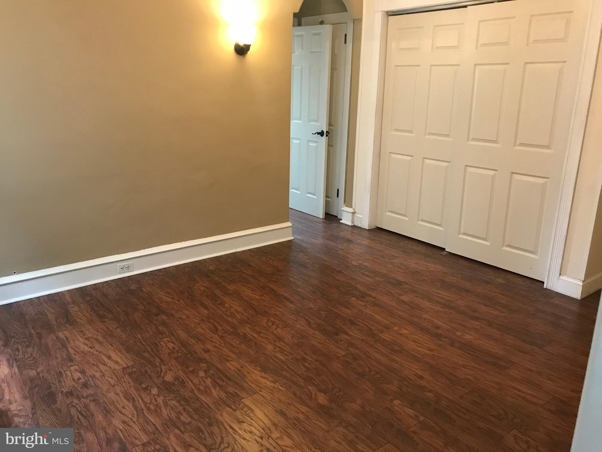 KESWICK - Commercial Sale