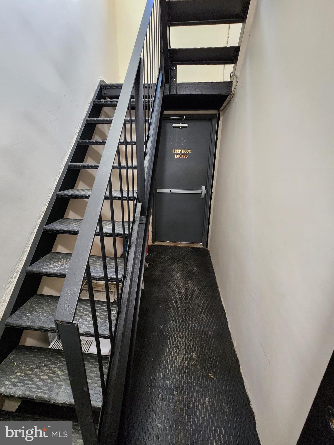 KESWICK - Commercial Sale