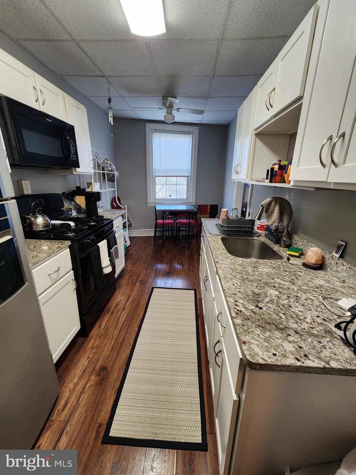 KESWICK - Commercial Sale