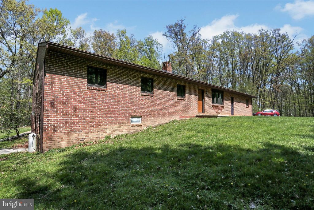 Photo of 680 Lynes Road, DILLSBURG, PA 17019 (MLS # PAYK2102036)