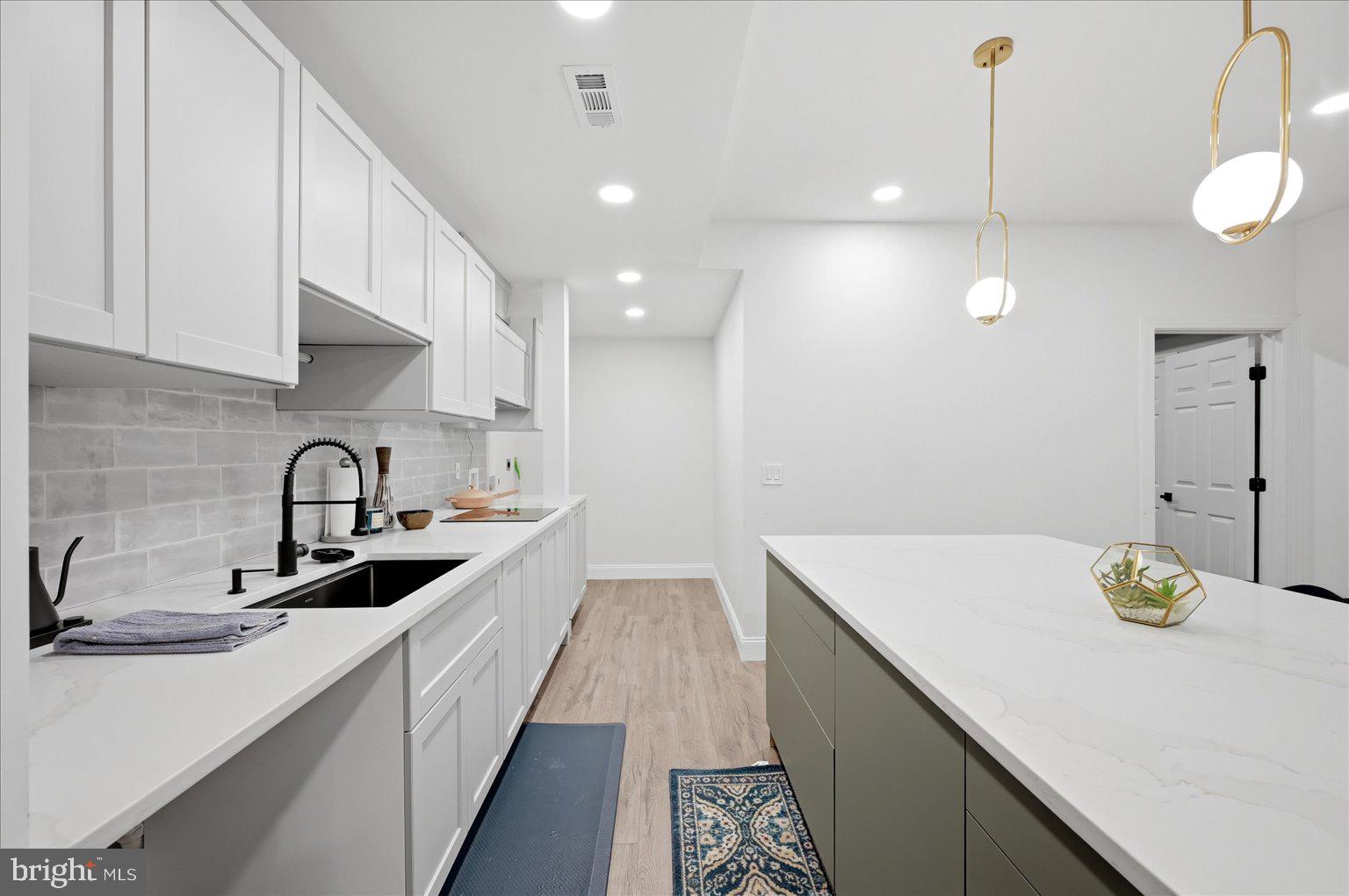 CEDAR CREST - Residential