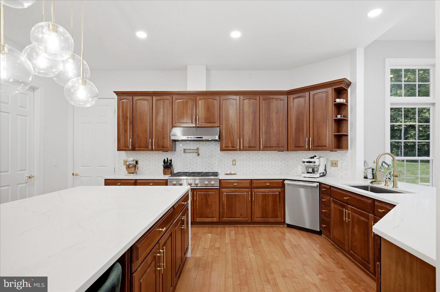 CEDAR CREST - Residential