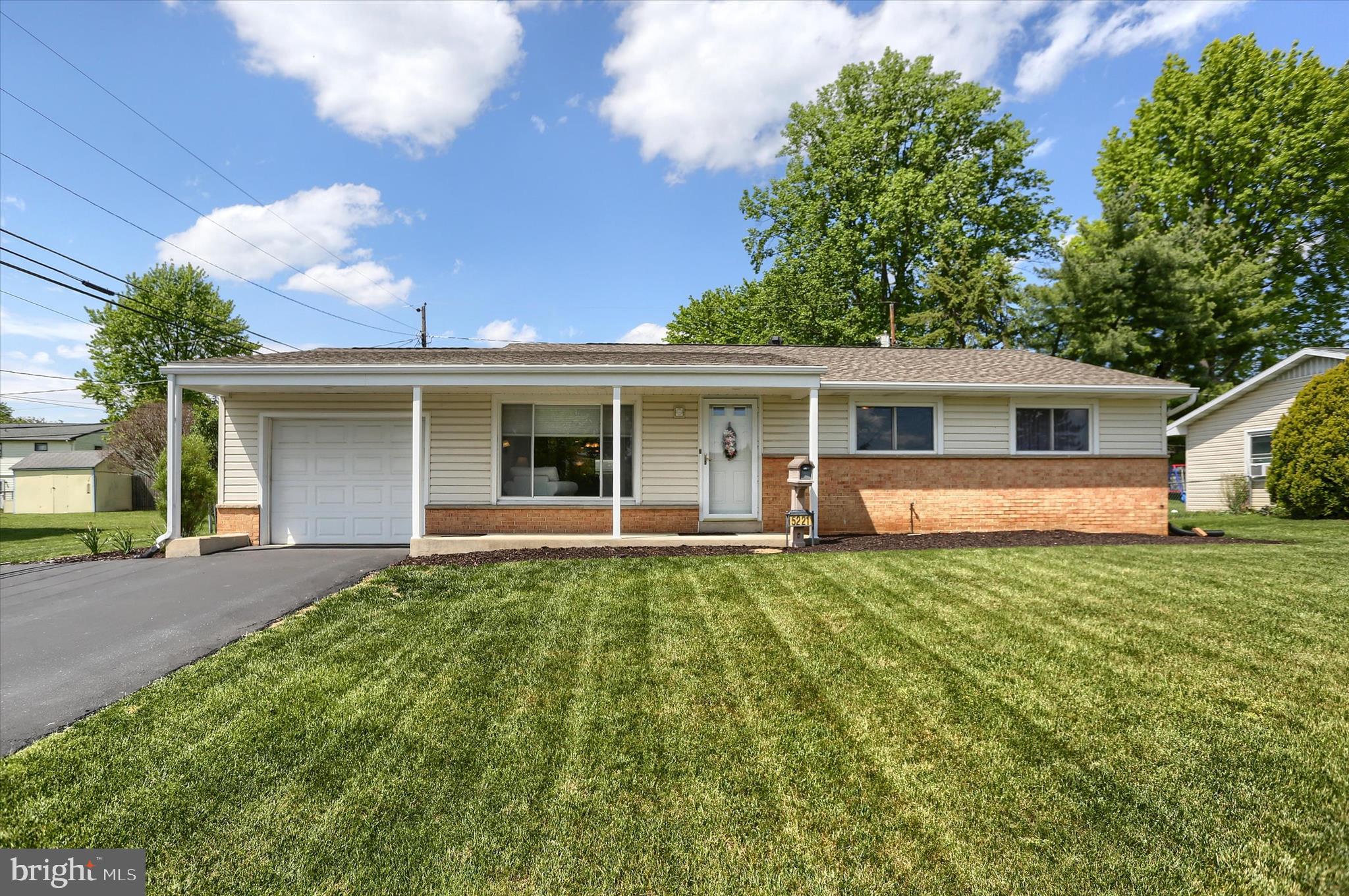 WINDSOR PARK - Residential