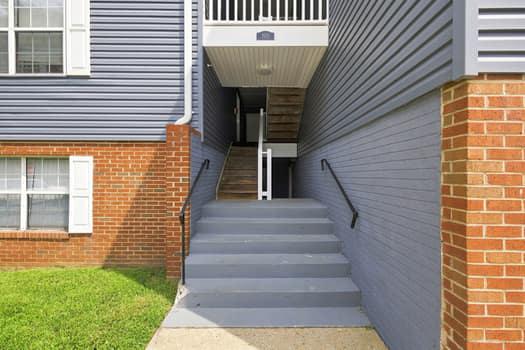 200 DOVER PLACE 102