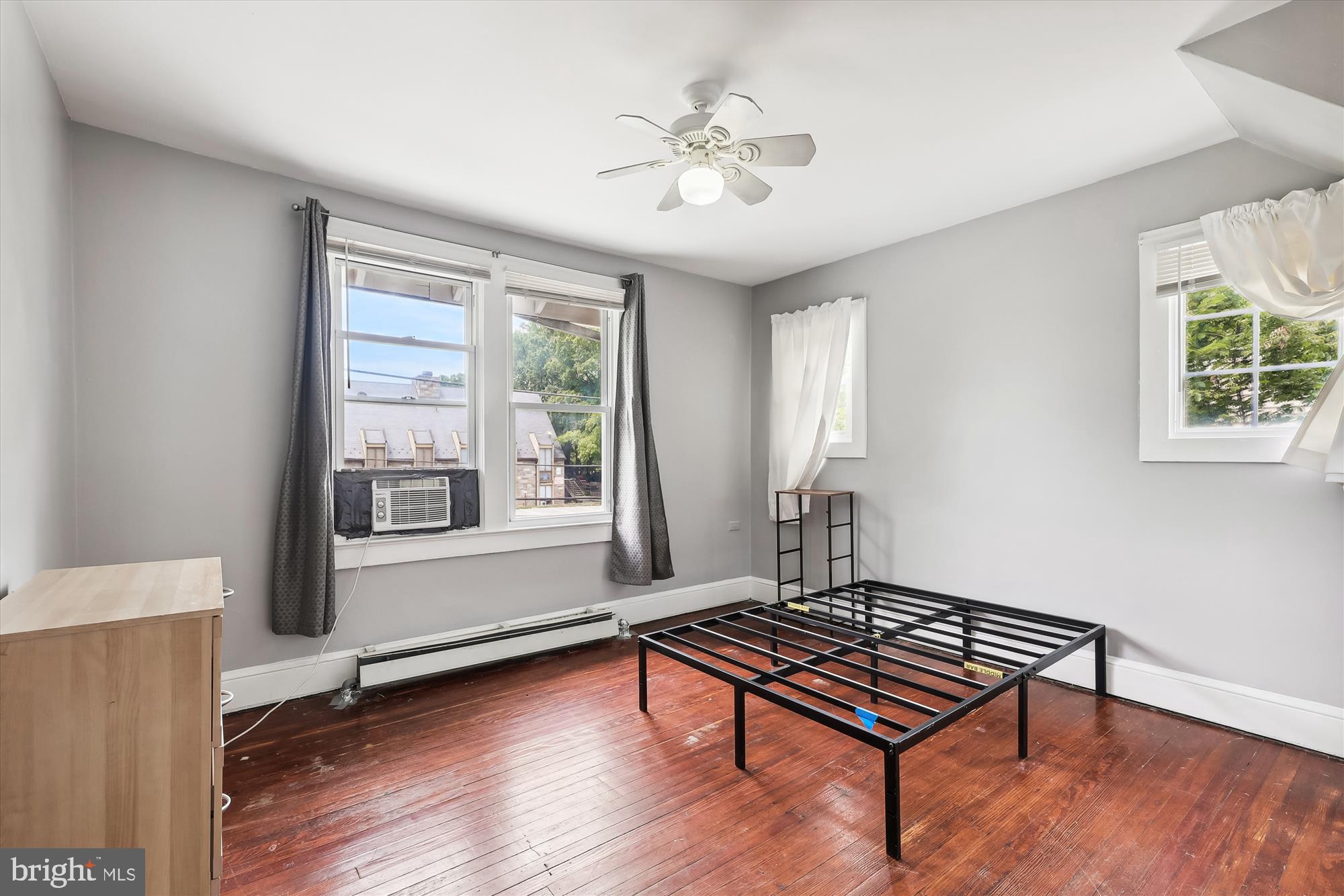 COLLEGE PARK - Residential