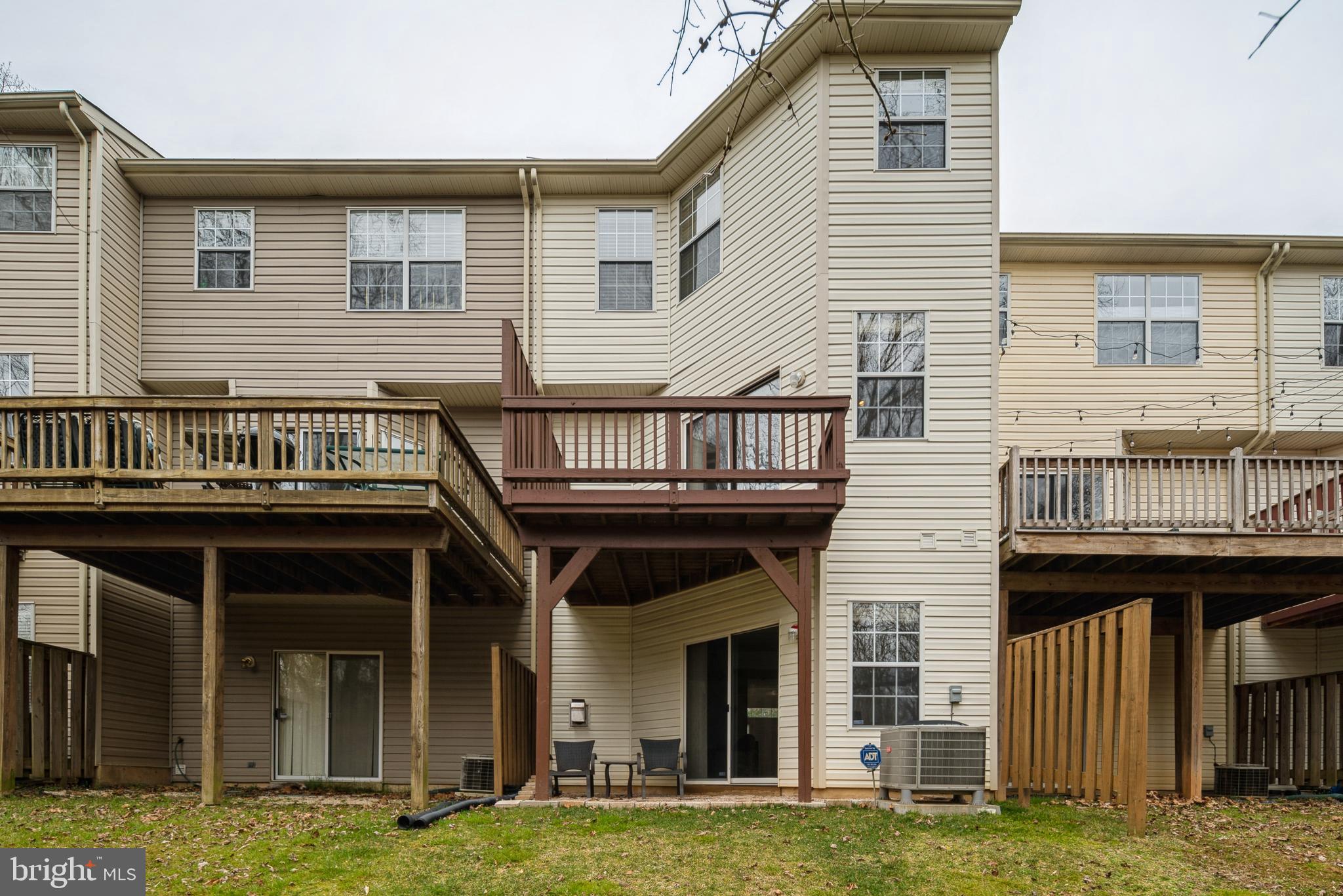 PINEY ORCHARD - Residential