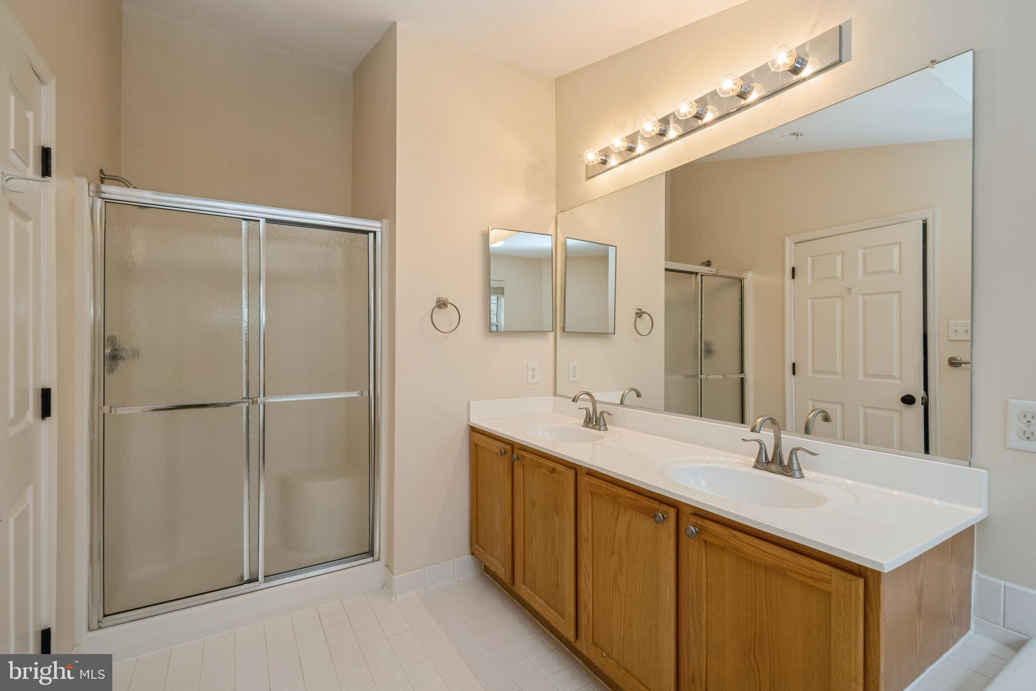 PINEY ORCHARD - Residential