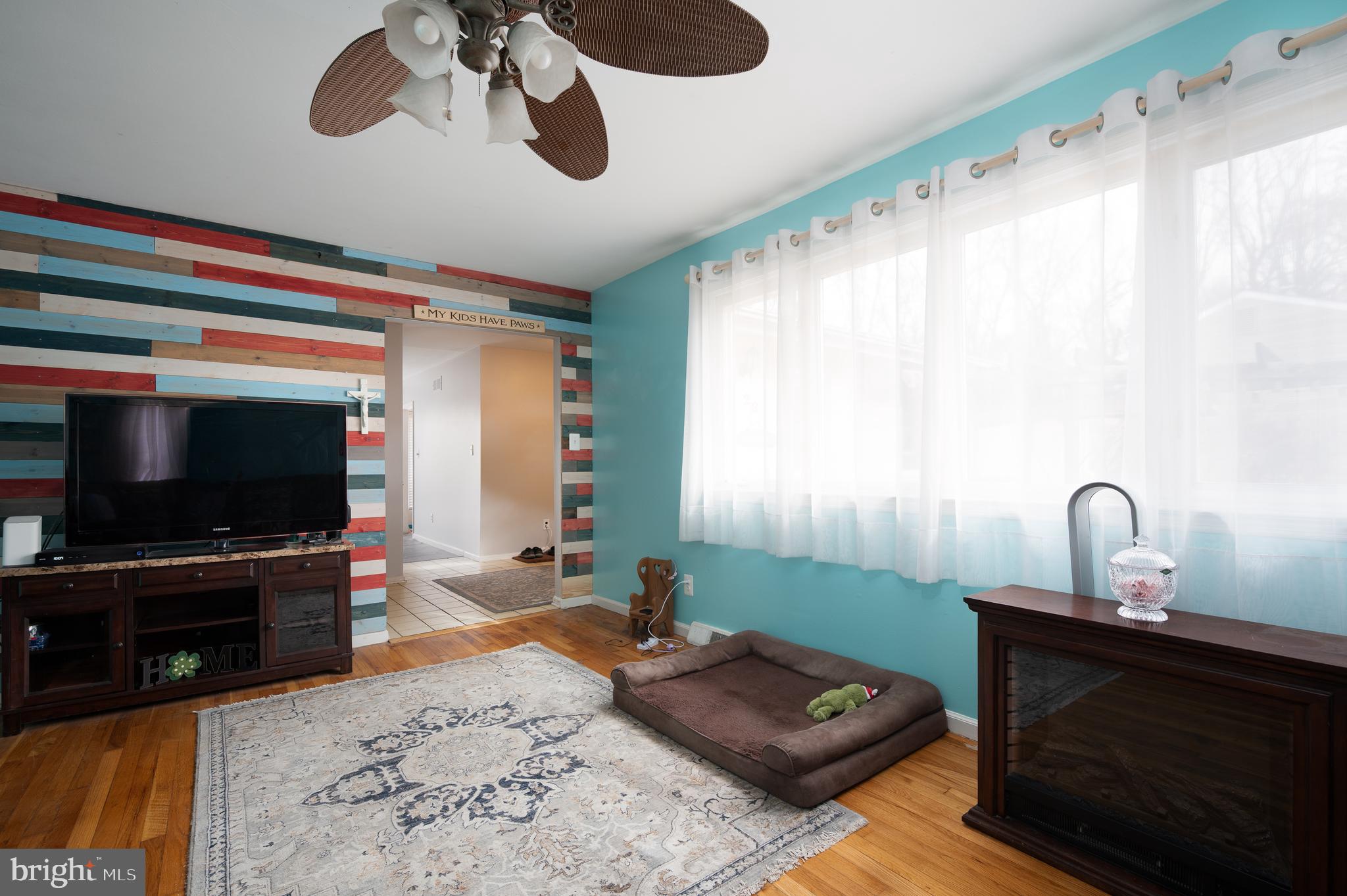 DEACONS WALK - Residential