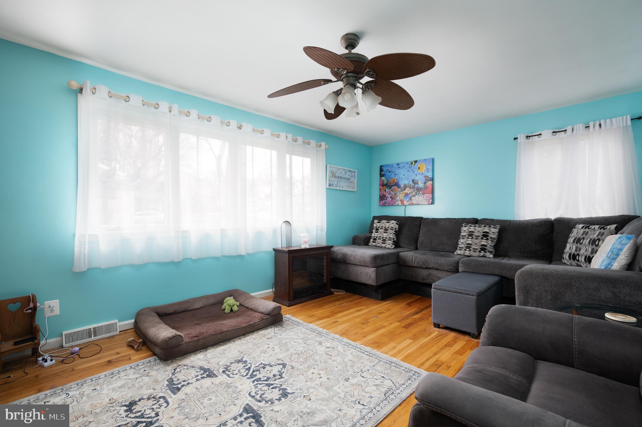 DEACONS WALK - Residential