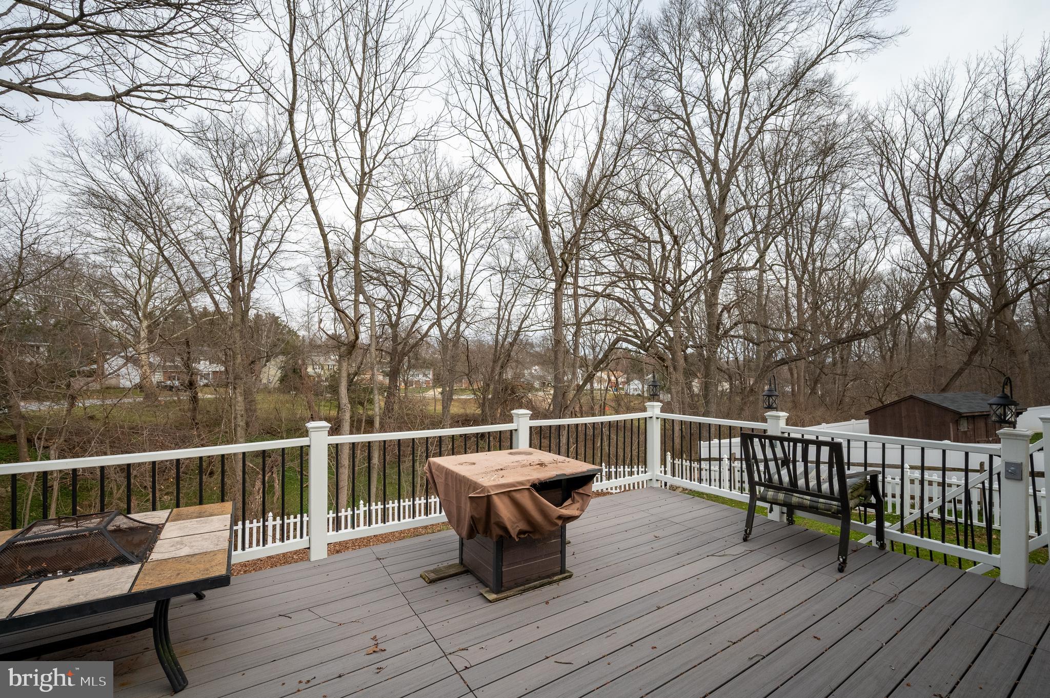 DEACONS WALK - Residential