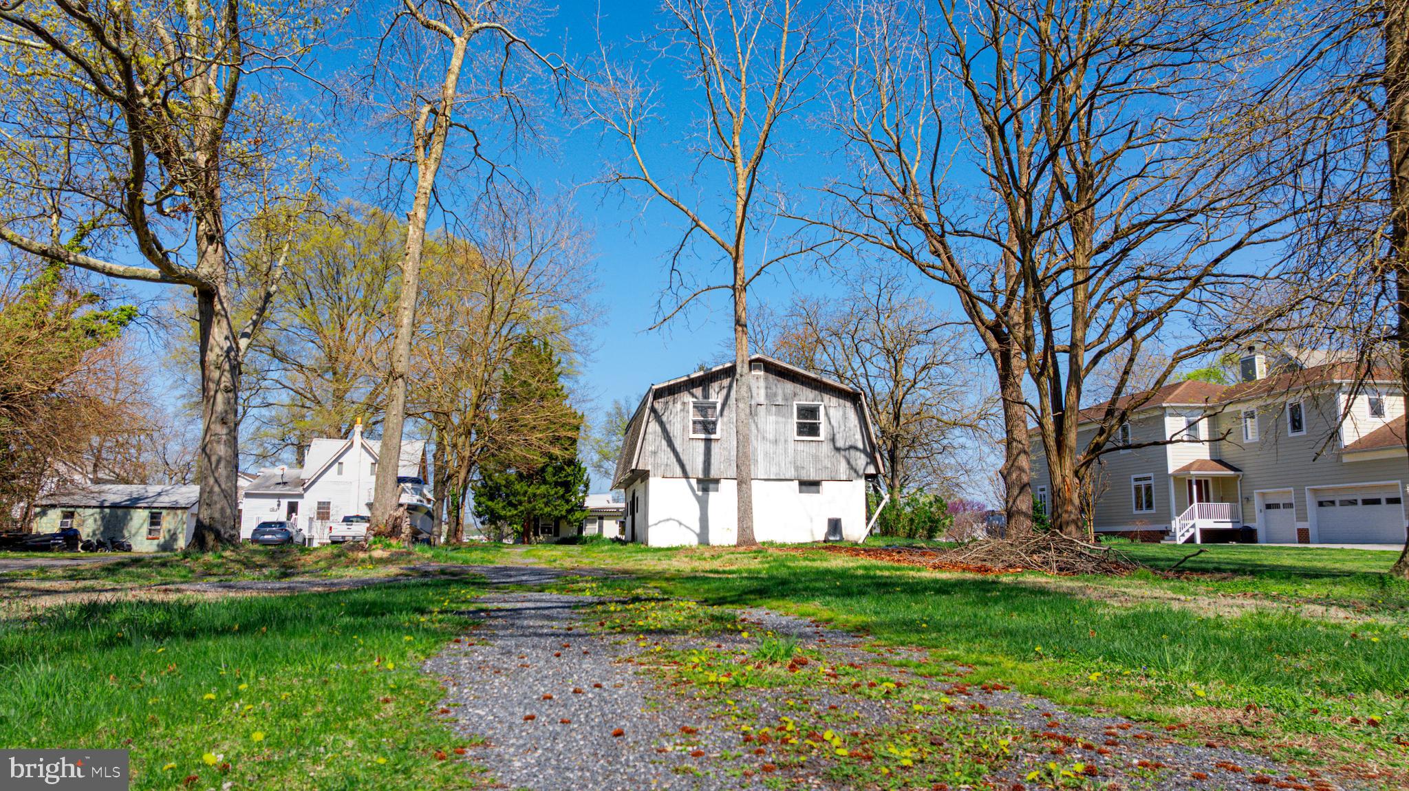 BOWLEYS QUARTERS - Land