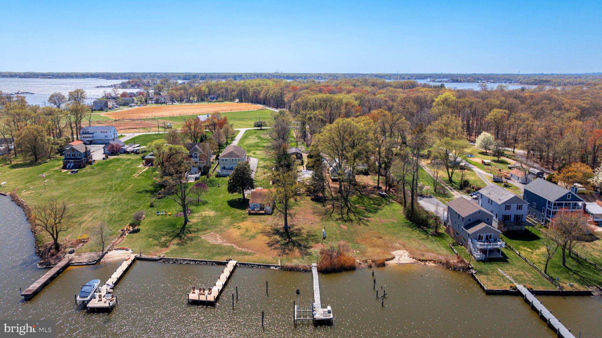 BOWLEYS QUARTERS - Land