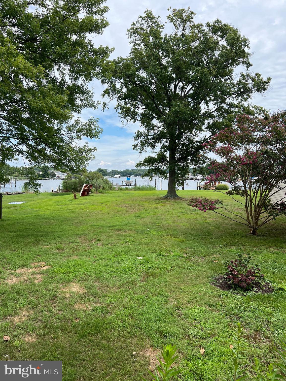 BOWLEYS QUARTERS - Land