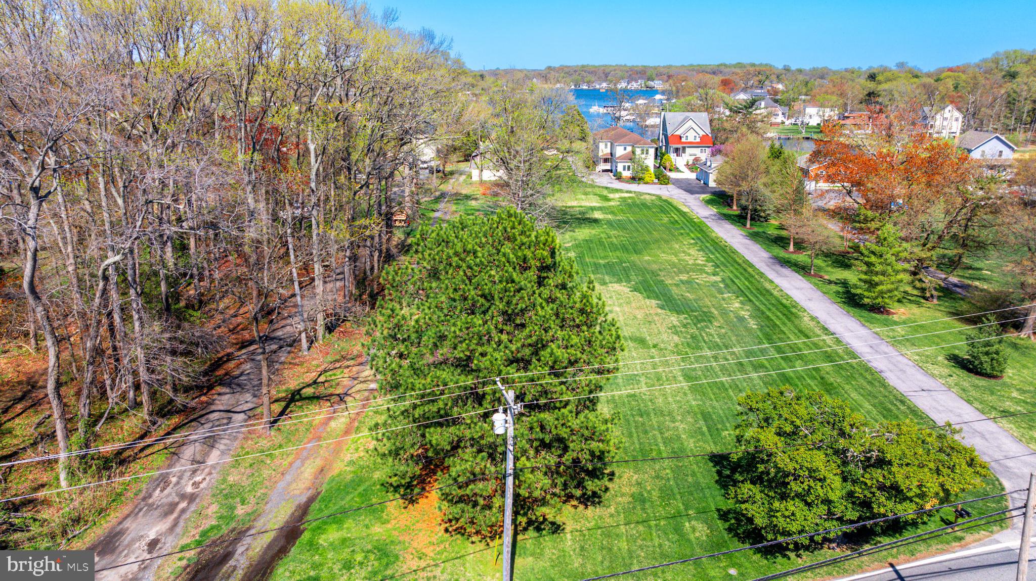BOWLEYS QUARTERS - Land