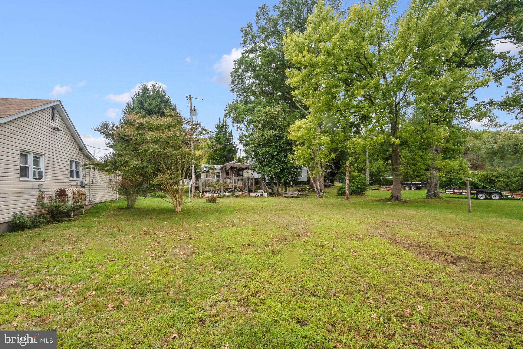 BOWLEYS QUARTERS - Land