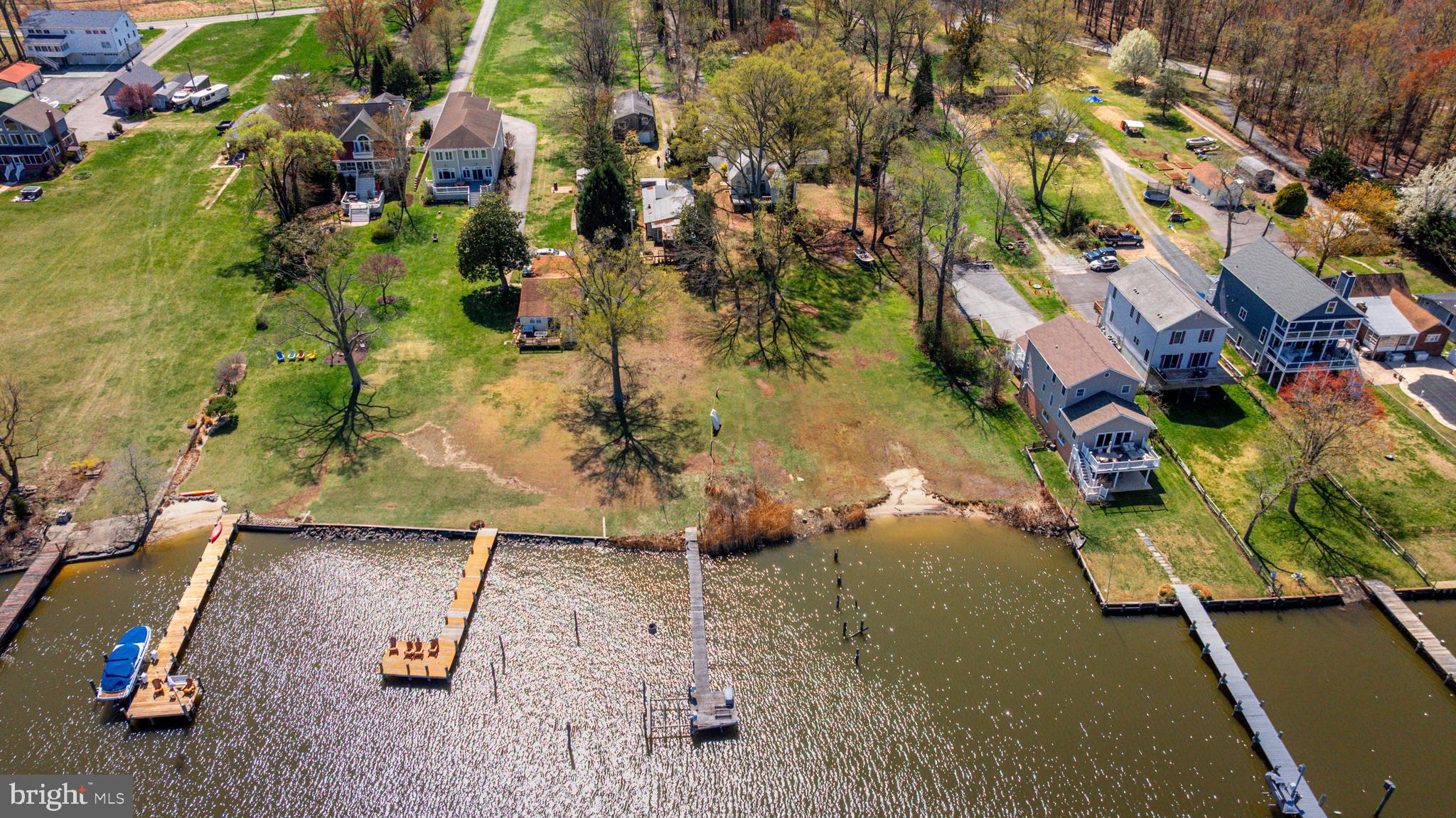 BOWLEYS QUARTERS - Land