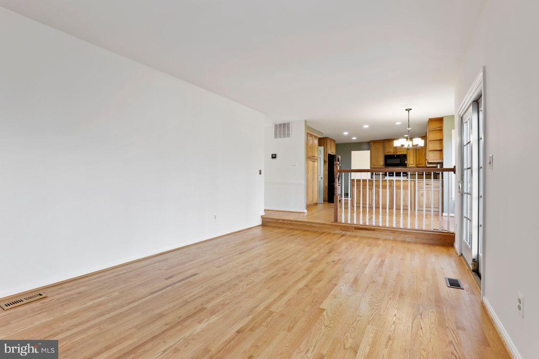 OLNEY OAKS - Residential