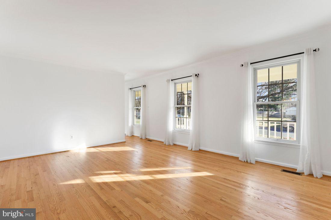 OLNEY OAKS - Residential