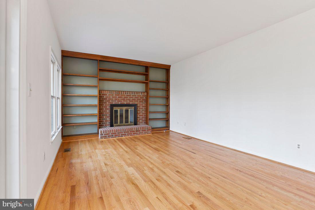 OLNEY OAKS - Residential