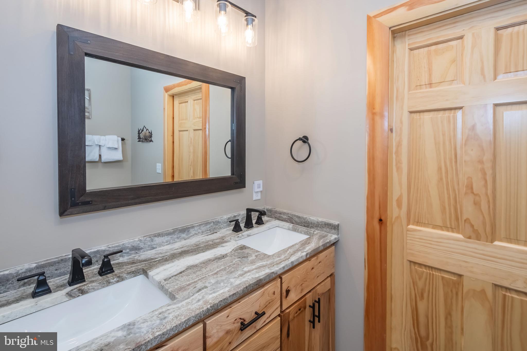 LAGO VISTA - Residential