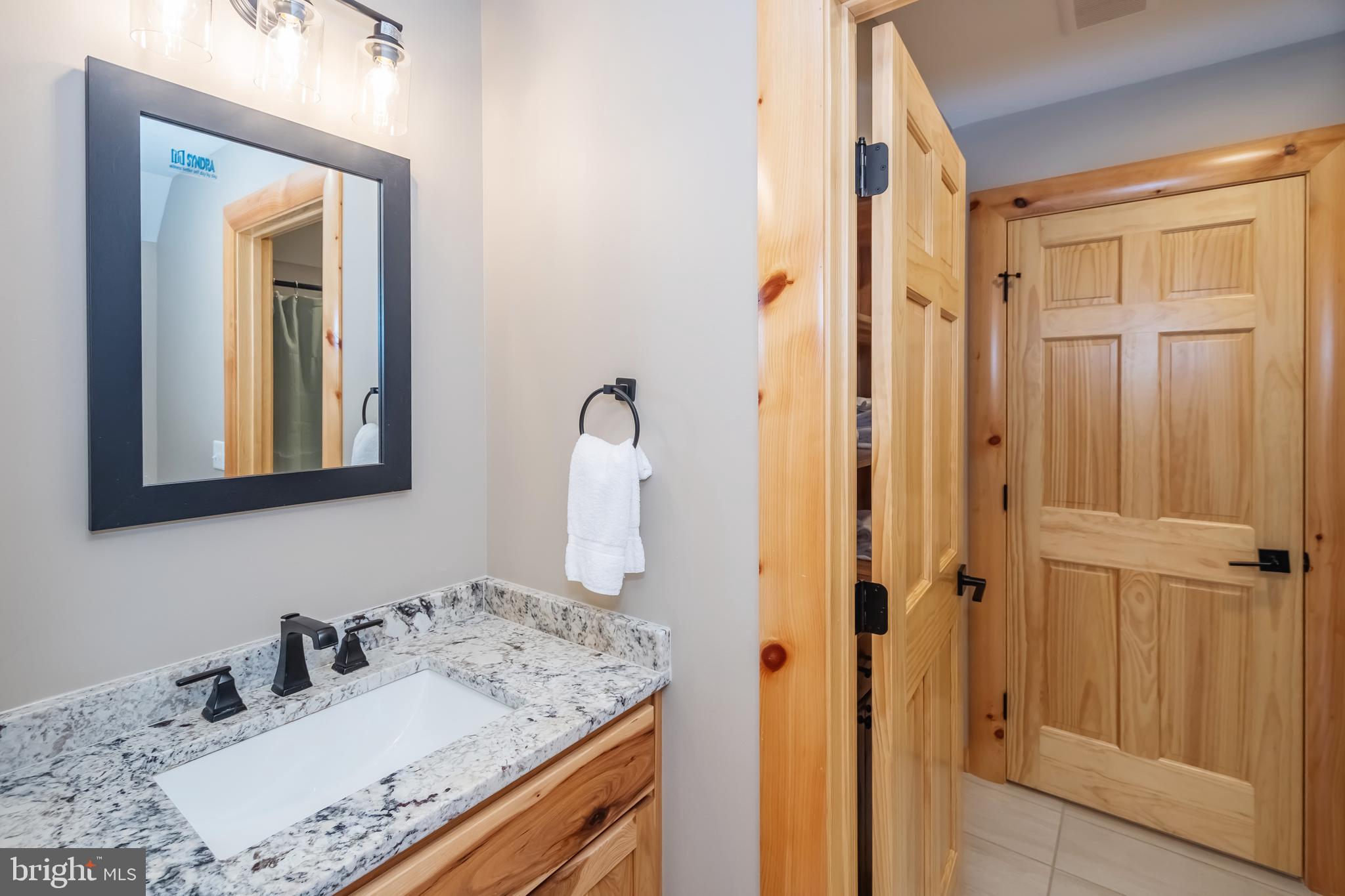 LAGO VISTA - Residential