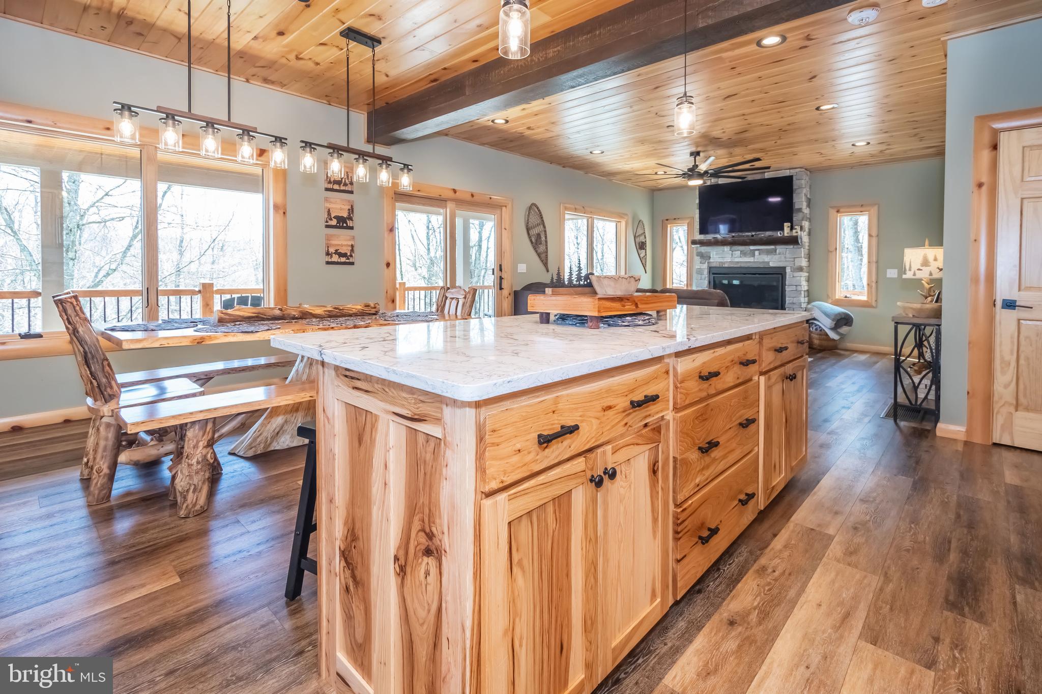 LAGO VISTA - Residential