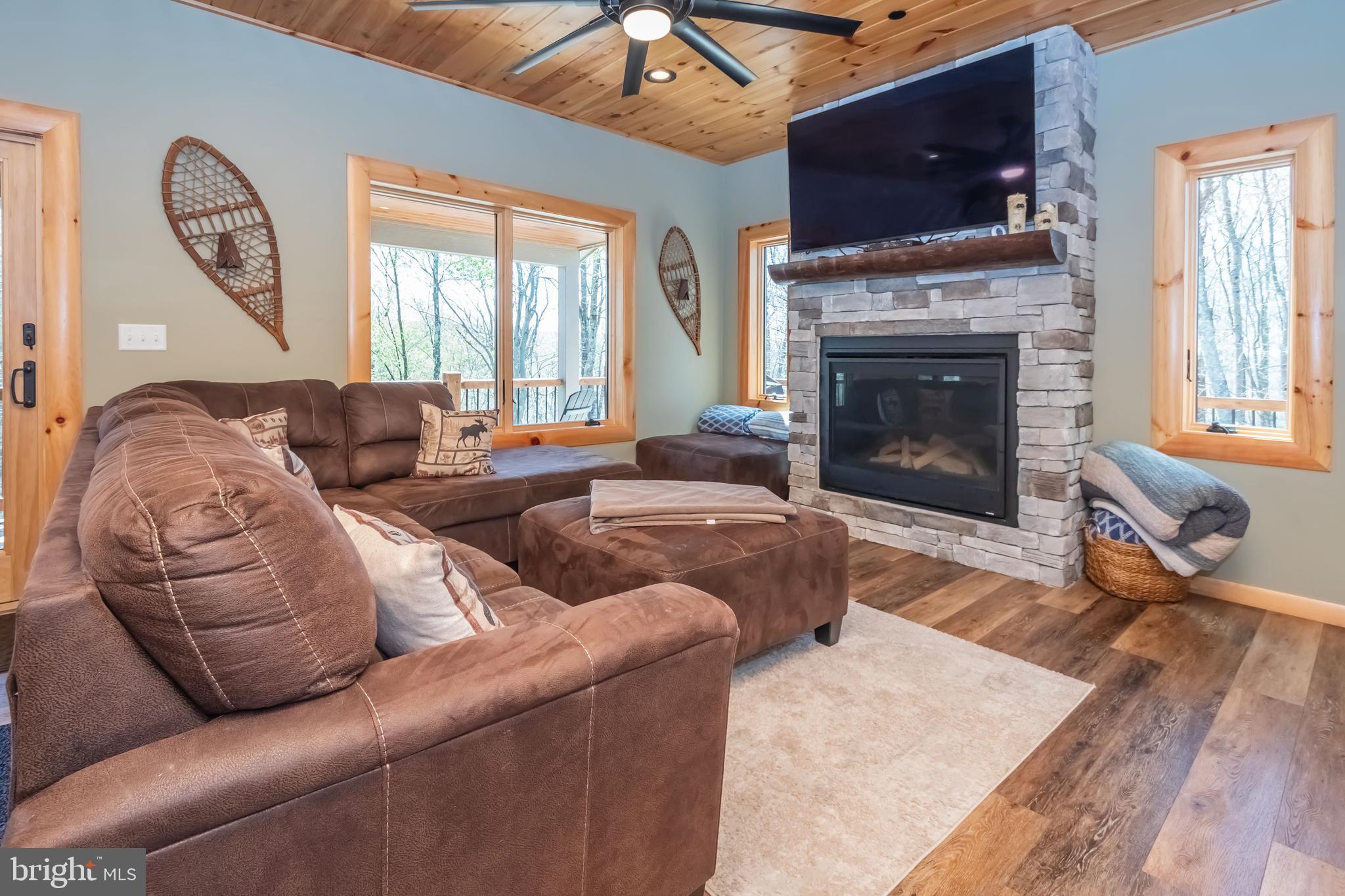 LAGO VISTA - Residential