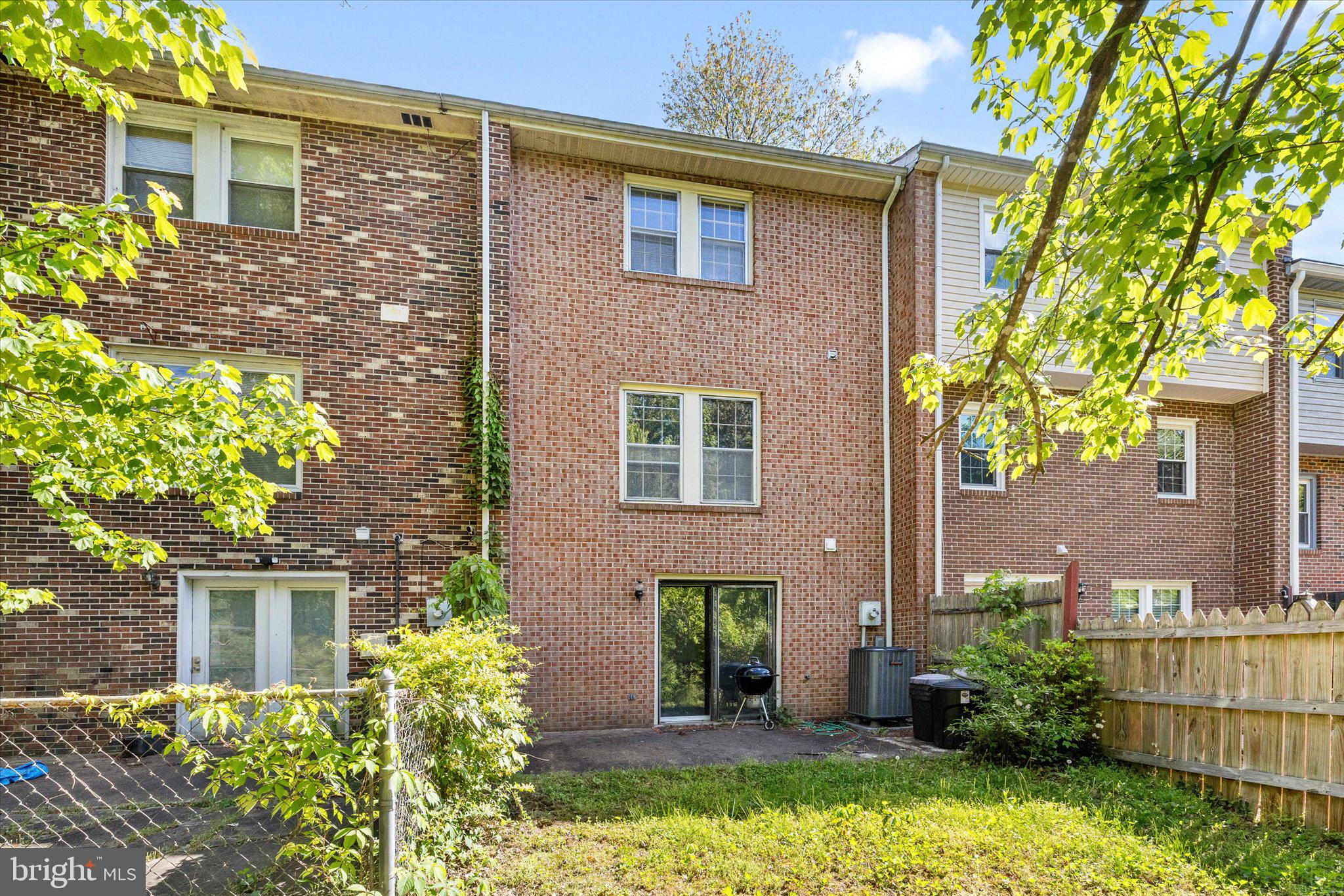 SPRING VALLEY - Residential