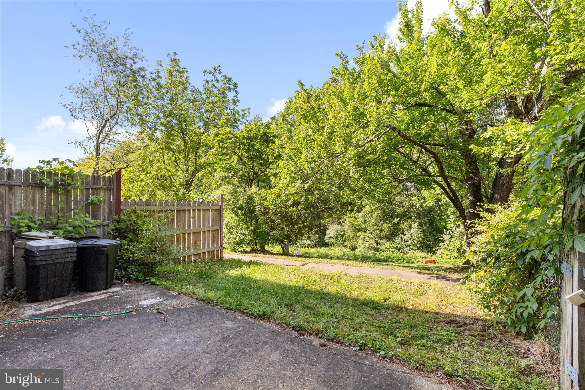 SPRING VALLEY - Residential