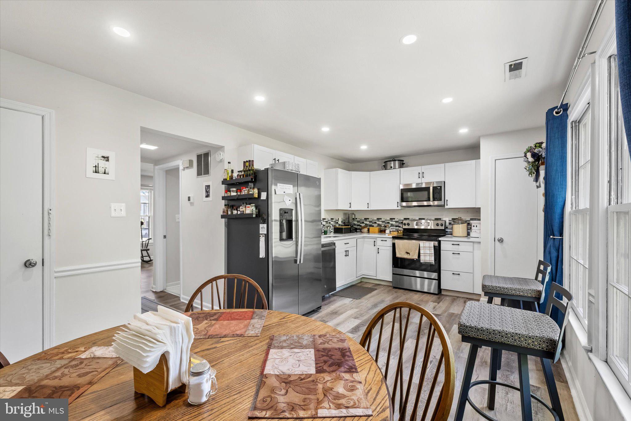 SPRING VALLEY - Residential