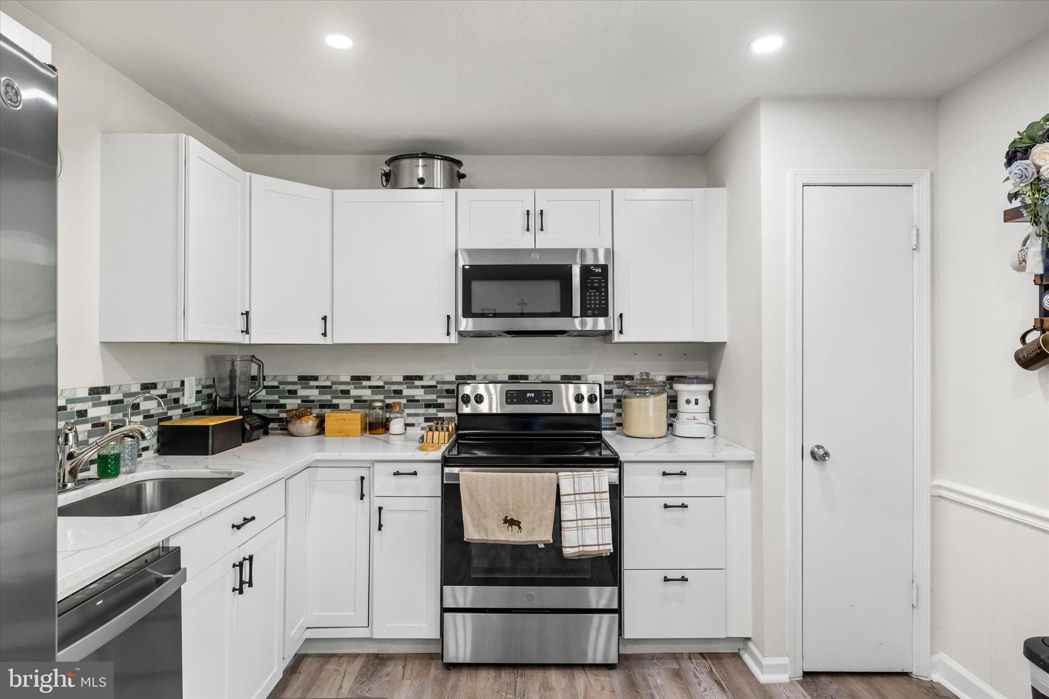 SPRING VALLEY - Residential