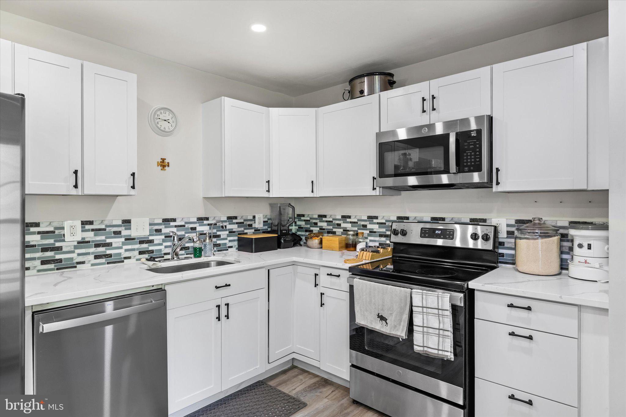 SPRING VALLEY - Residential