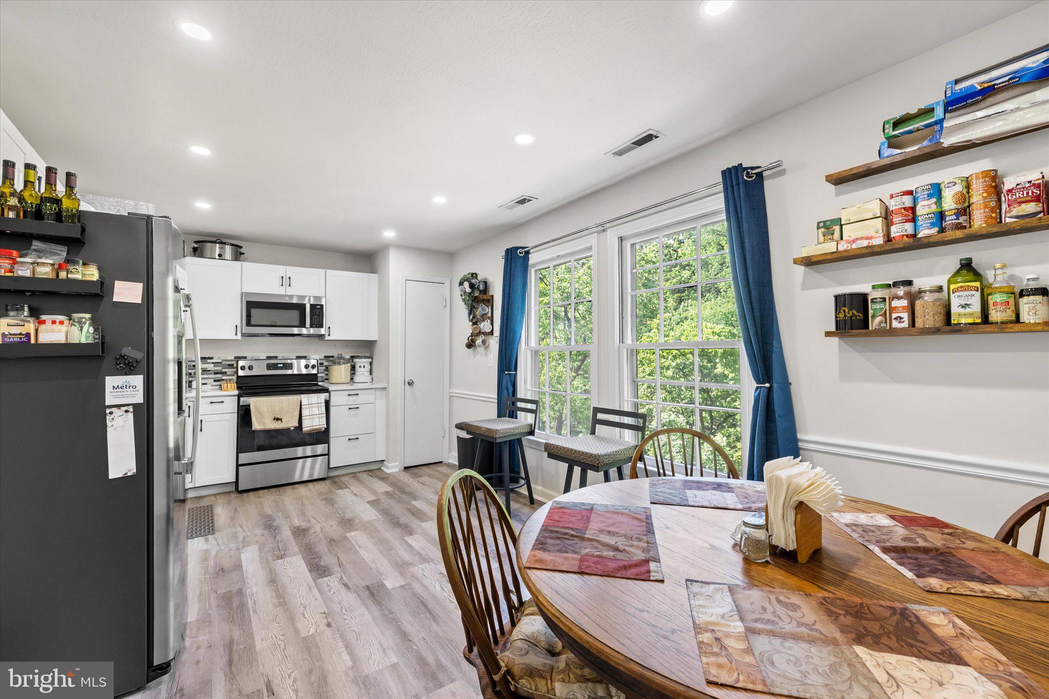 SPRING VALLEY - Residential