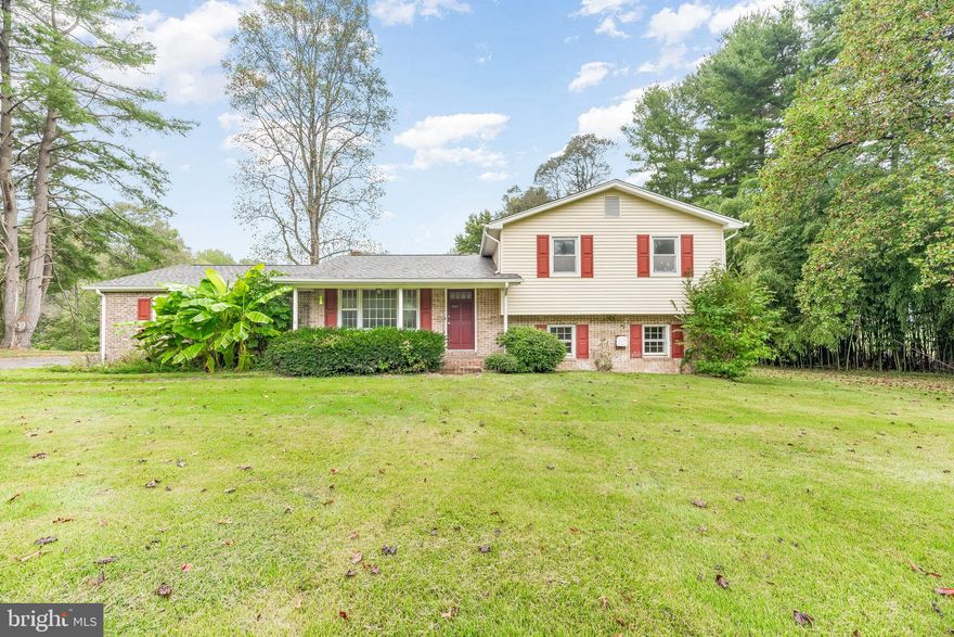 Charming Split-Level Home on 4.5 Acres for Rent in Huntingtown!

This spacious home offers 3 bedrooms and 2 full baths, set on 4.5 acres for both privacy and convenience.  Inside, you’ll find a bright updated kitchen and generous living areas, providing plenty of space for both daily living and entertaining. Downstairs is a large rec room that leads out to the expansive and flat yard. Several rooms have been freshly painted, and a newer central air conditioning system provides for year-round comfort. Lawn service is included in rent for easy living.

Located in a great commuting area with access to Andrews AFB and Washington, D.C. 

Contact us for a private tour!