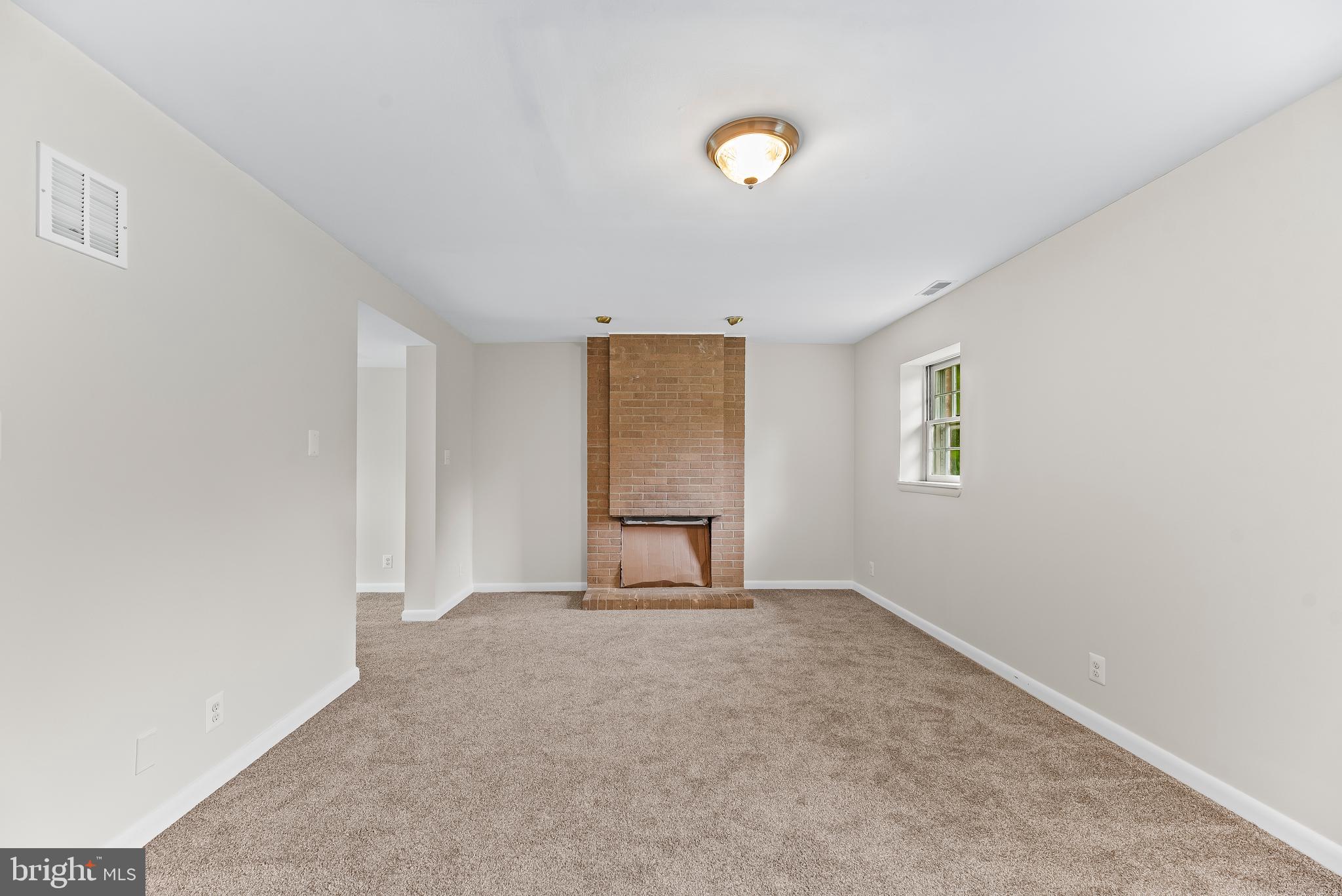 SUNDERLAND PARK - Residential Lease