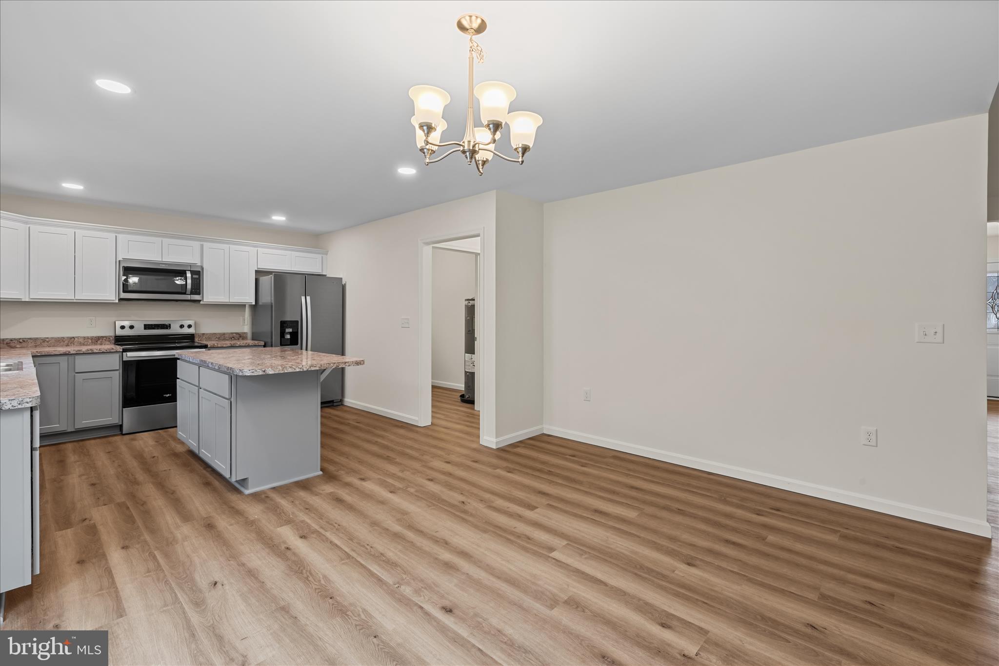 RIDGEWOOD CROSSING - Residential